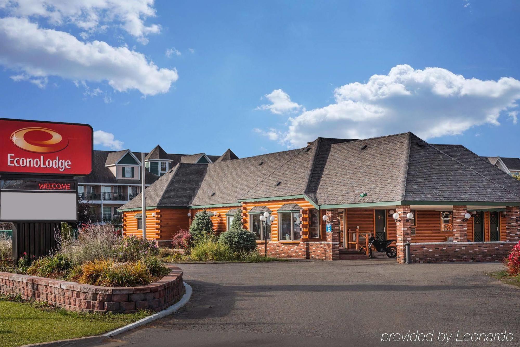 Econo Lodge Bayview マッキノー・シティ エクステリア 写真