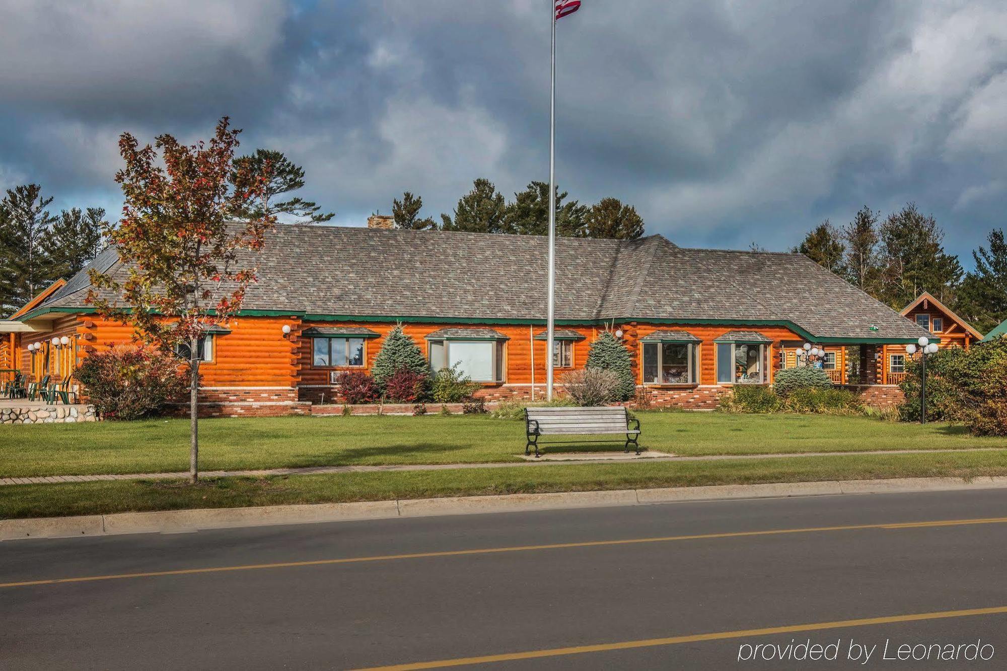 Econo Lodge Bayview マッキノー・シティ エクステリア 写真