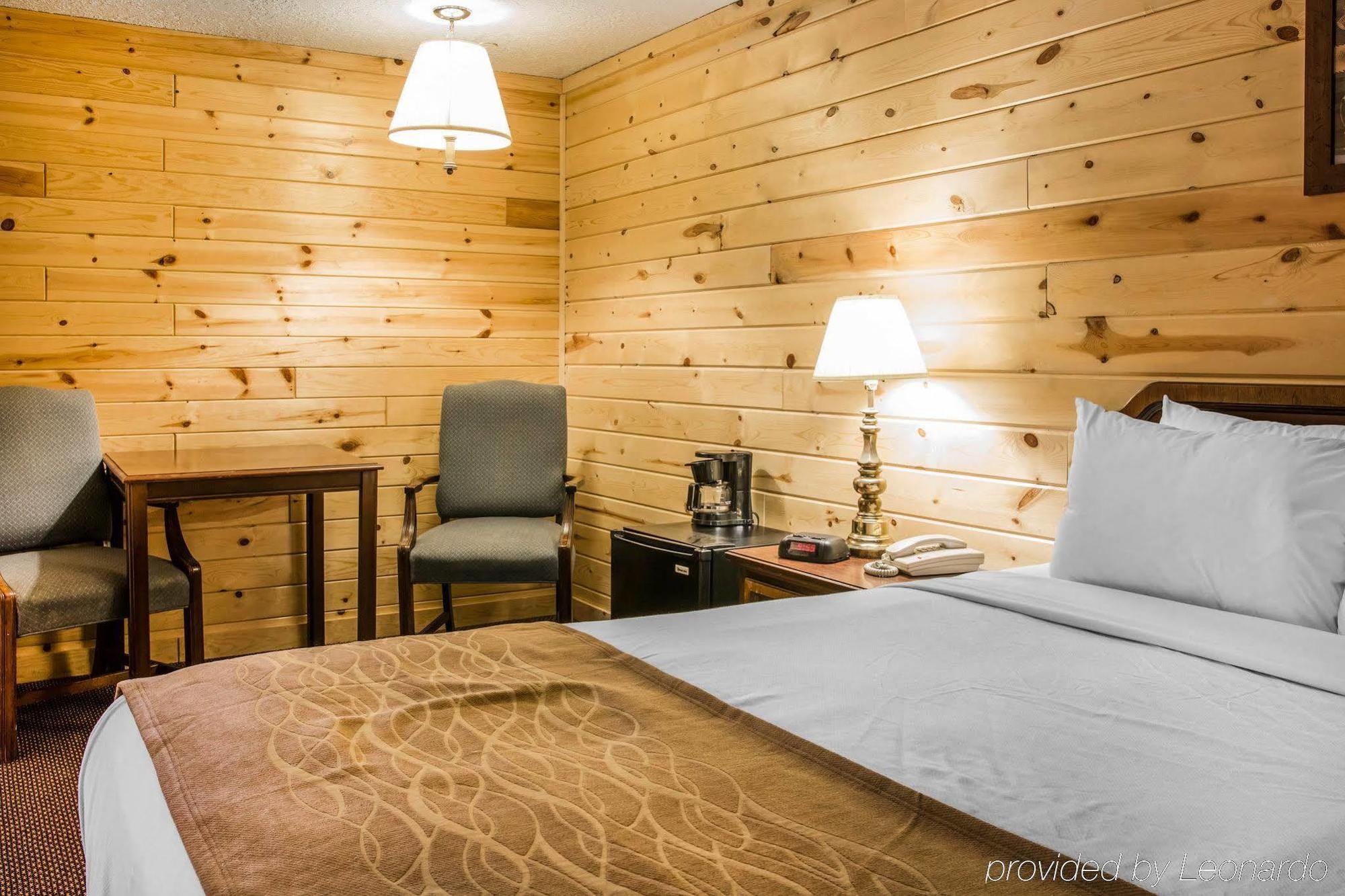 Econo Lodge Bayview マッキノー・シティ エクステリア 写真